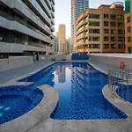 1 Bedroom Apartment With Marina View - Close To Metro