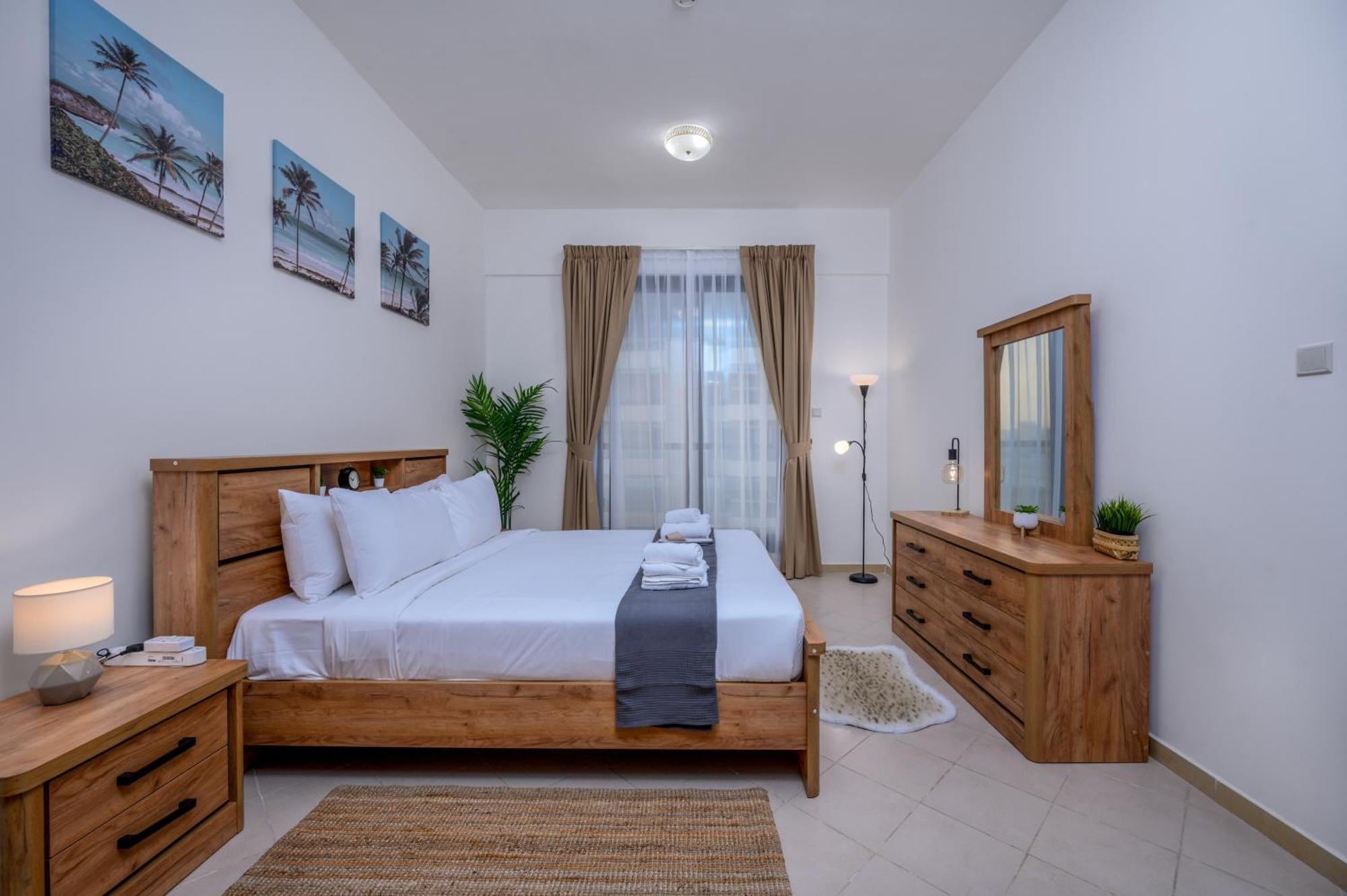 1 Bedroom With Marina View - Close To Metro Appartement *